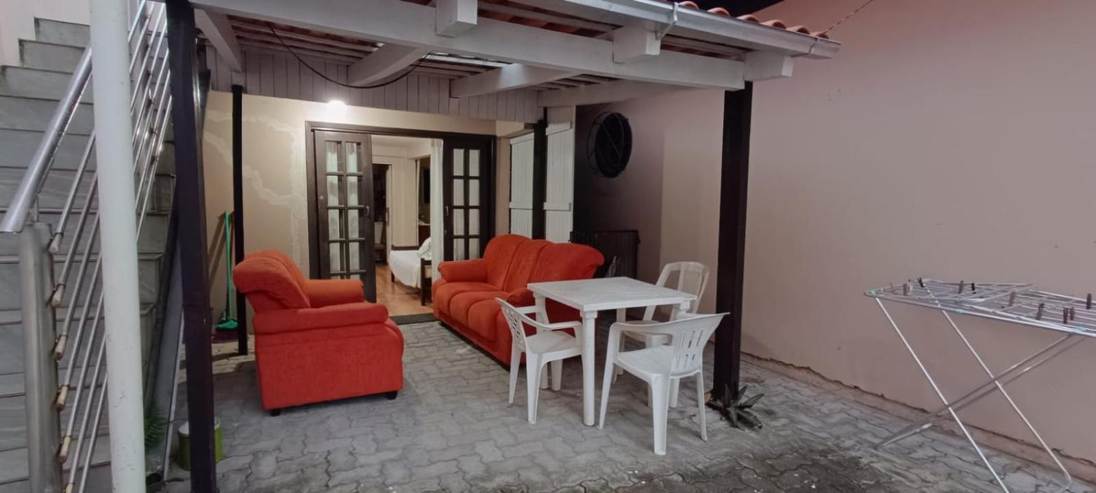 Apartamento Terreo Com Ar Condicionado E 2 Suites Bem Localizado Гаропаба Екстер'єр фото